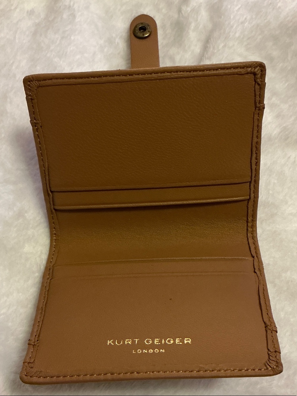 Kurt Geiger Quilted Leather Wallet in Tan NWOT’s - Picture 3 of 4